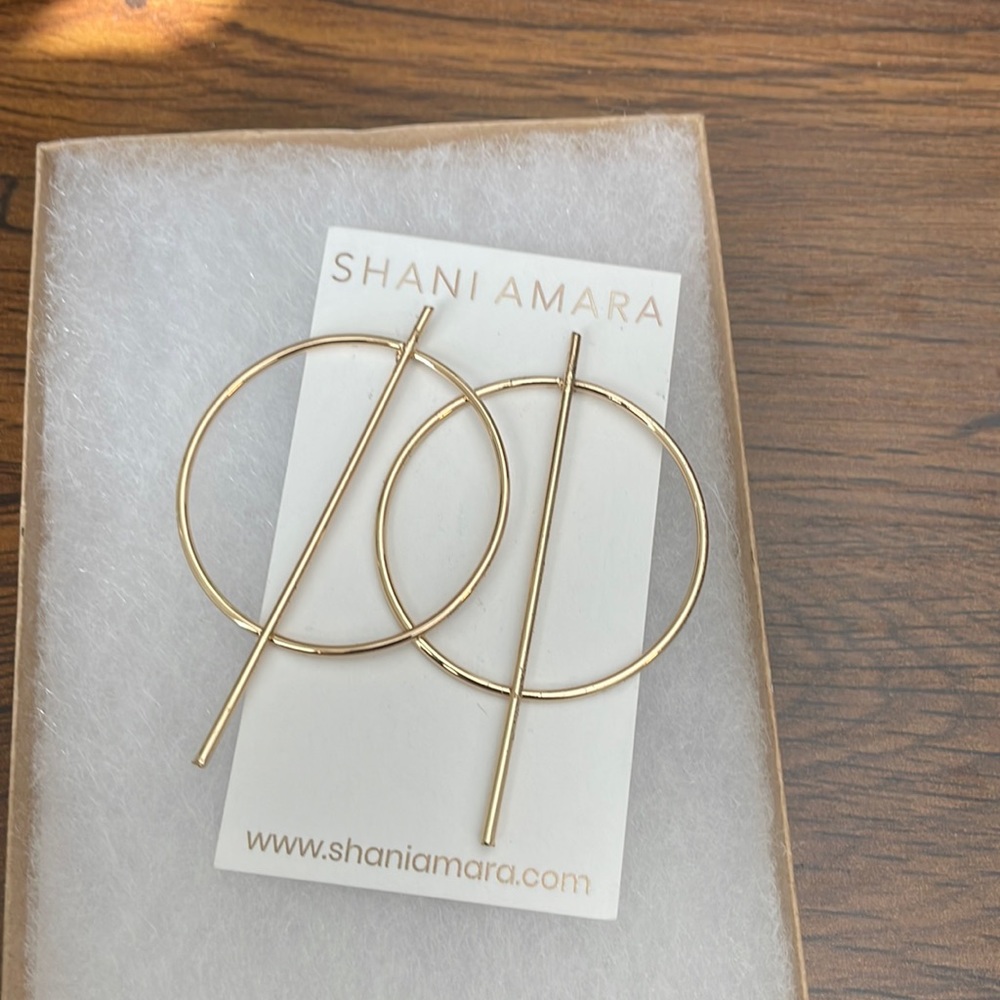 Shani amara gilded hoop gold earring